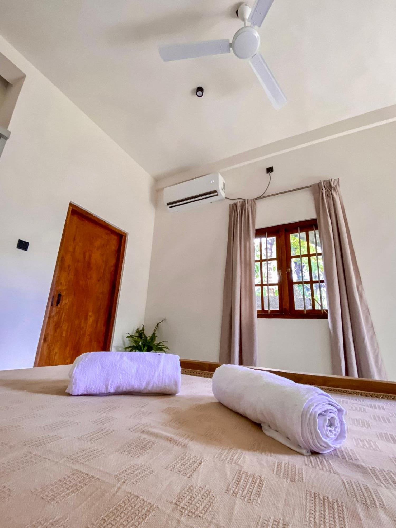 The Palm Private Cottages Midigama-Est Extérieur photo